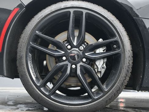 Used 2019 Chevrolet Corvette Stingray Coupe w/ 1LT RWD image 10