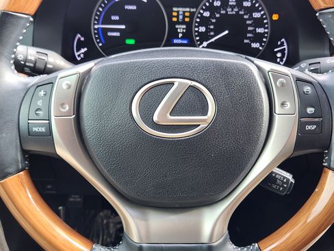 Used 2013 Lexus ES 300h image 7