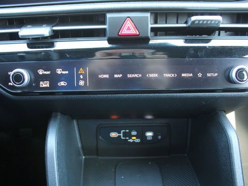 New 2026 Kia Sportage X-Line w/ X-Line Technology Package image 43