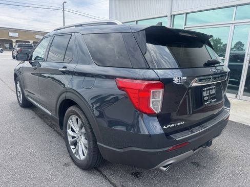Used 2023 Ford Explorer Limited w/ Equipment Group 301A RWD image 2