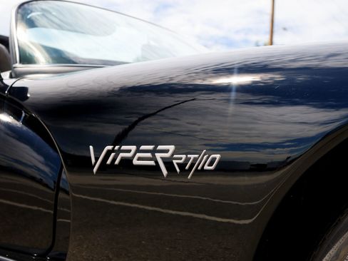 Used 1995 Dodge Viper RT/10 image 52