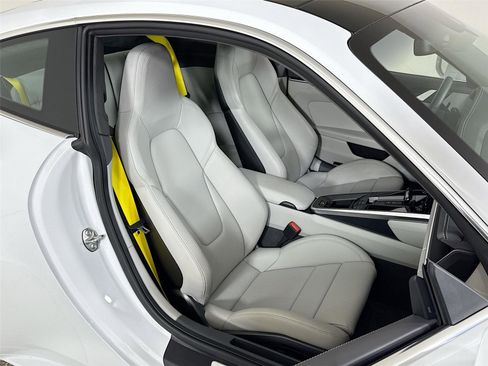 Used 2022 Porsche 911 Turbo S w/ 911 Turbo Sportdesign Package image 28