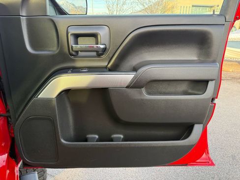 Used 2017 Chevrolet Silverado 1500 LT image 17