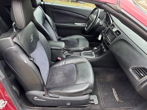 Used 2012 Chrysler 200 S image 19