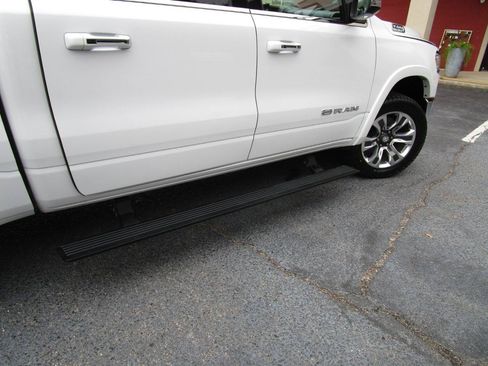 Used 2019 RAM 1500 Limited AWD/4WD image 32