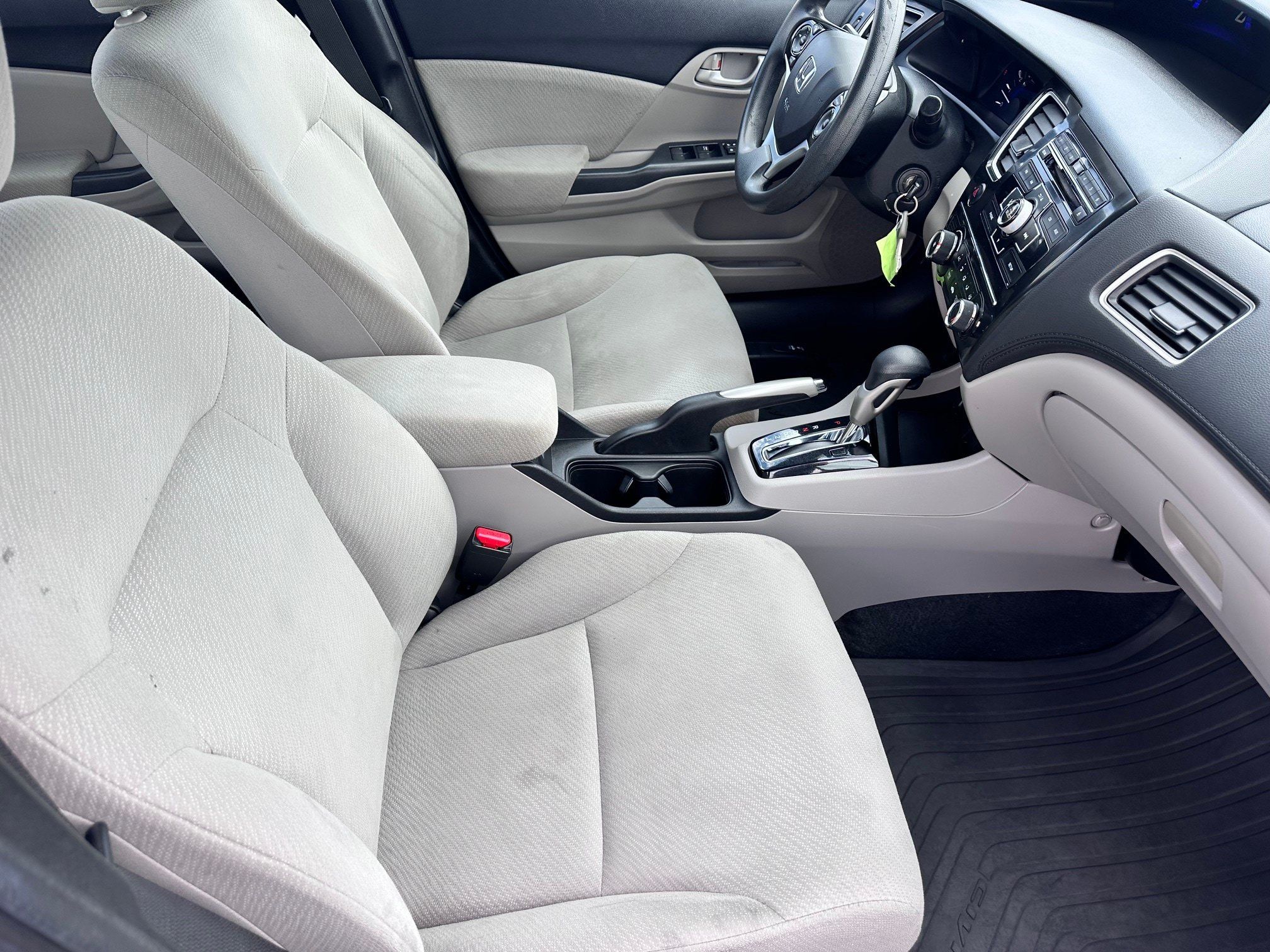 Used 2013 Honda Civic LX image 9