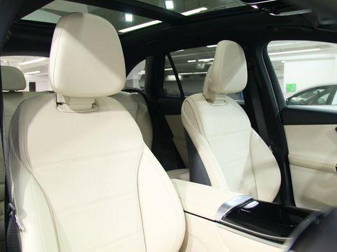 Certified 2026 Mercedes-Benz GLC 300 4MATIC image 23