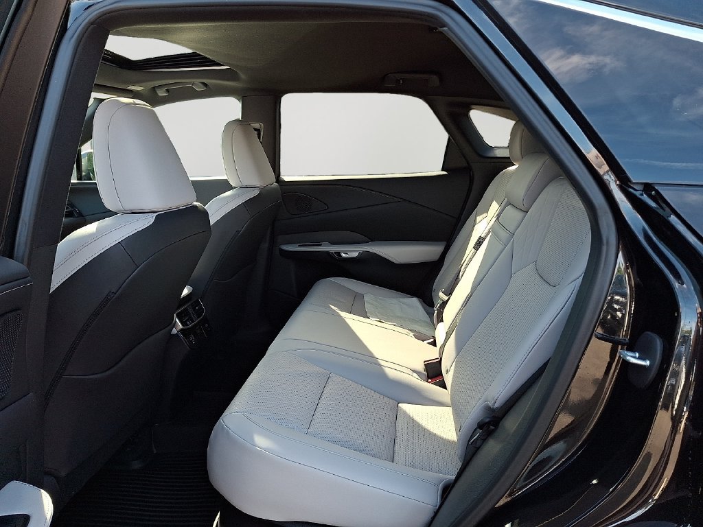 Used 2026 Lexus RX 350 Premium Plus w/ Convenience Package AWD/4WD image 8