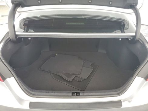 Used 2020 Toyota Camry SE image 32