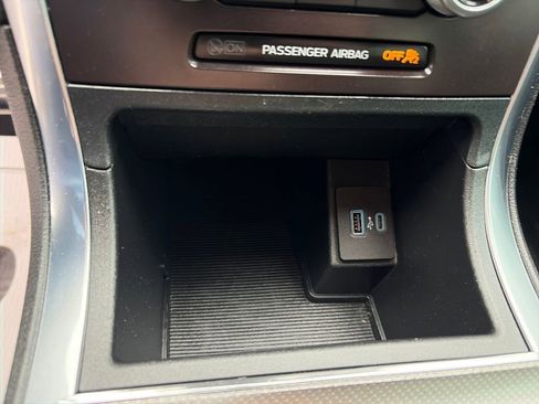 Used 2021 Ford Edge ST image 25