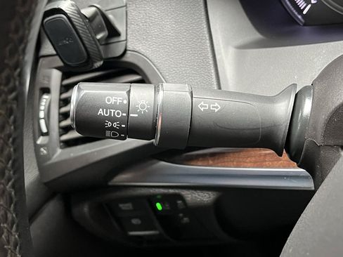 Used 2019 Acura MDX SH-AWD image 13