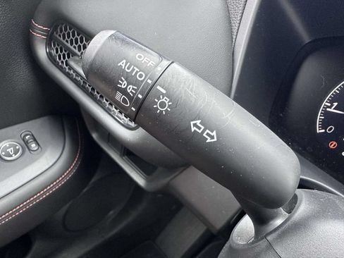 Used 2024 Honda HR-V Sport image 16