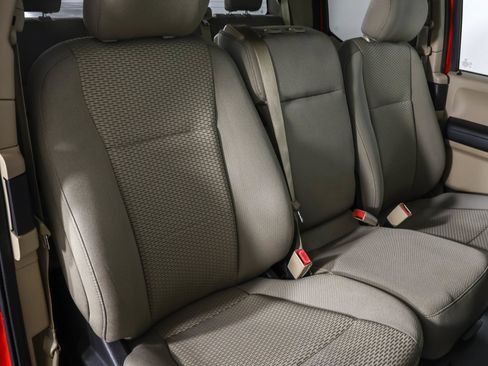 Used 2019 Ford F150 XLT w/ Equipment Group 302A Luxury AWD/4WD image 41