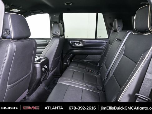 Used 2024 GMC Yukon SLT image 18