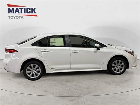 New 2026 Toyota Corolla LE image 8