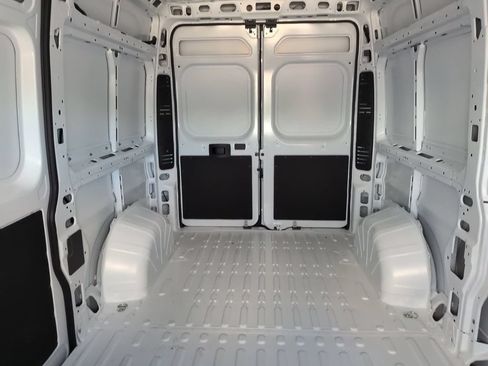 New 2026 RAM ProMaster 2500 w/ Cold Weather Group FWD image 24