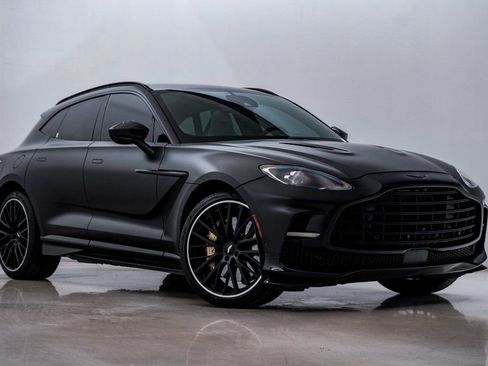 Used 2023 Aston Martin DBX 707 image 1