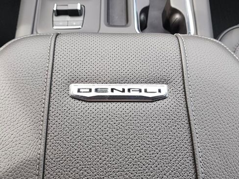 New 2026 GMC Sierra 2500 Denali w/ Denali Reserve Package AWD/4WD image 38