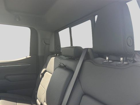 Used 2024 GMC Sierra 1500 SLT w/ SLT Premium Plus Package AWD/4WD image 19