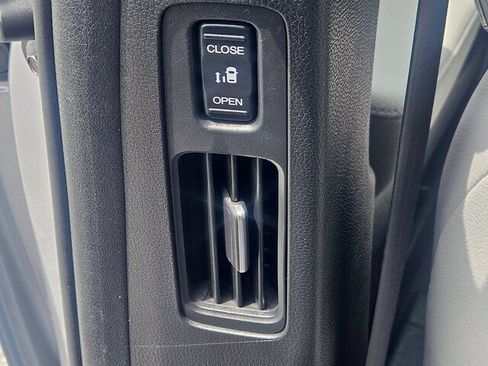 Used 2024 Honda Odyssey Touring image 29