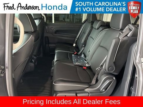 New 2026 Honda Odyssey Touring image 18