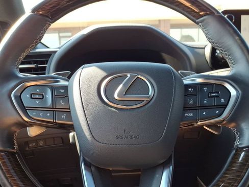 Used 2023 Lexus LX 600 4WD w/ Accessory Package (Z1) image 25