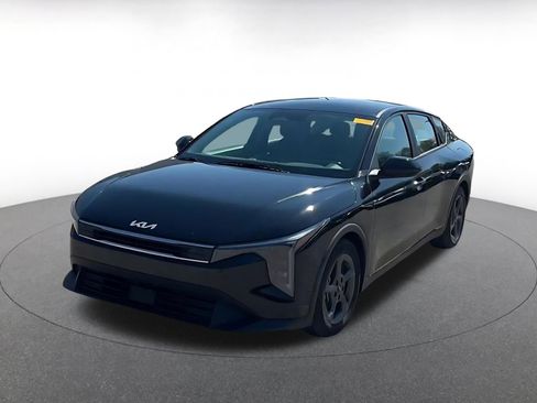 Used 2025 Kia K4 LXS image 7