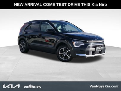 Certified 2025 Kia Niro EX