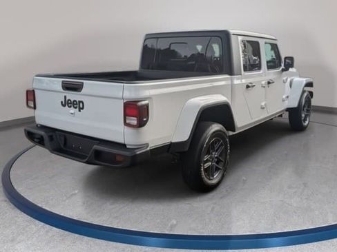 New 2026 Jeep Gladiator Sport image 5