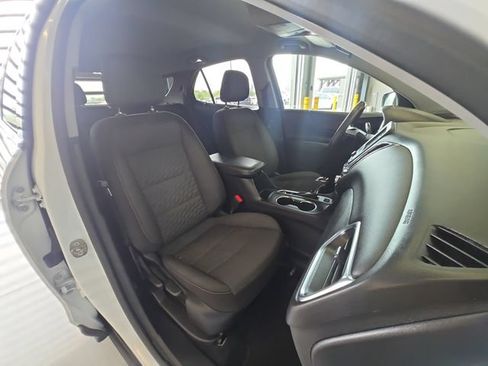Used 2019 Chevrolet Equinox LT AWD/4WD image 30