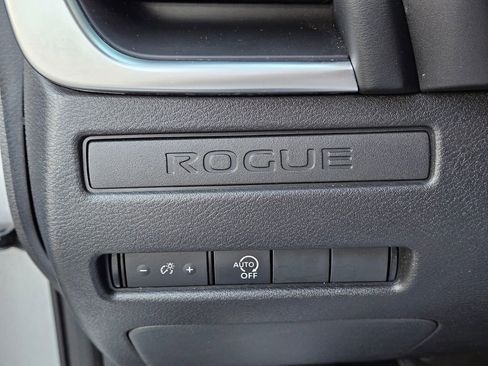Used 2024 Nissan Rogue S image 24