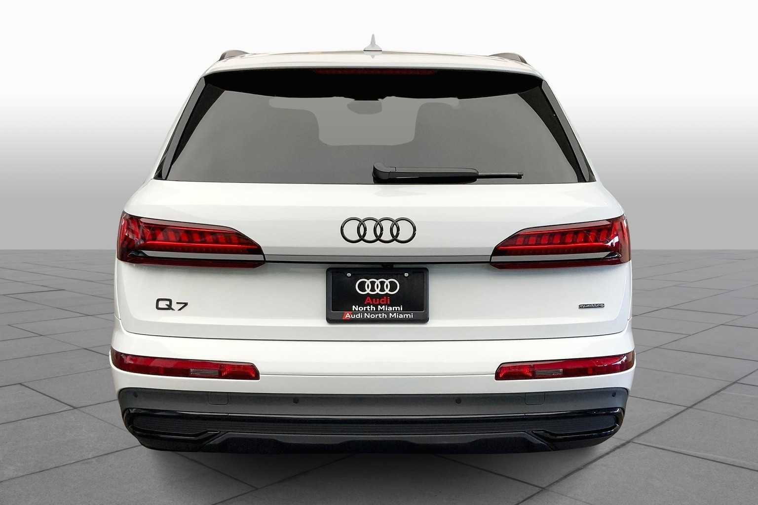 Used 2024 Audi Q7 3.0T Prestige AWD/4WD image 5