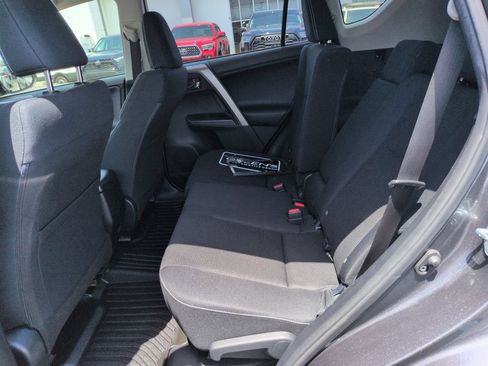 Used 2017 Toyota RAV4 XLE w/ All Weather Liner Package AWD/4WD image 25