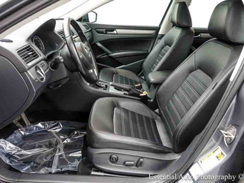 Used 2015 Volkswagen Passat 1.8T SE FWD image 6