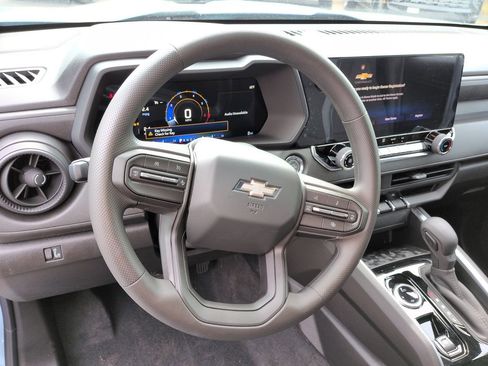 New 2026 Chevrolet Colorado W/T w/ WT Custom Package AWD/4WD image 11