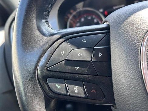 Used 2022 Dodge Charger SXT image 12