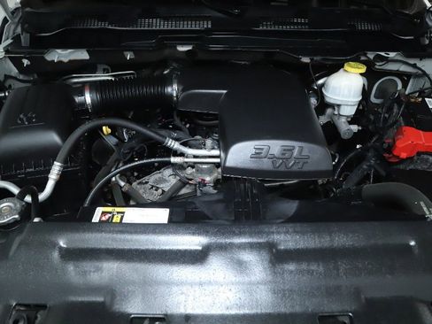 Used 2019 RAM 1500 Express image 34