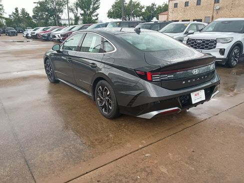 Used 2025 Hyundai Sonata SEL FWD image 8