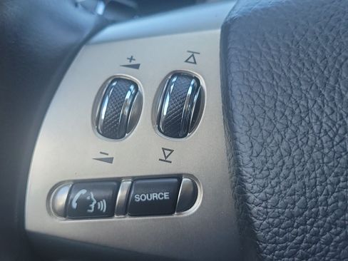Used 2010 Jaguar XF Luxury RWD image 23