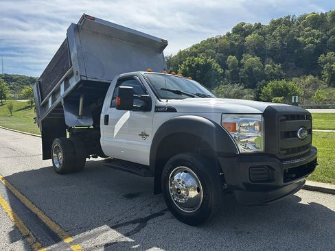 Used 2014 Ford F550 4x4 Regular Cab Super Duty image 1