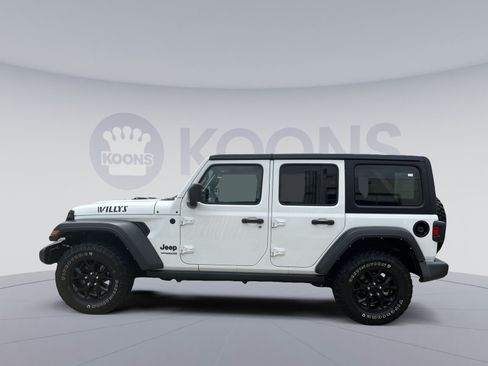 Used 2021 Jeep Wrangler Unlimited Sport AWD/4WD image 7