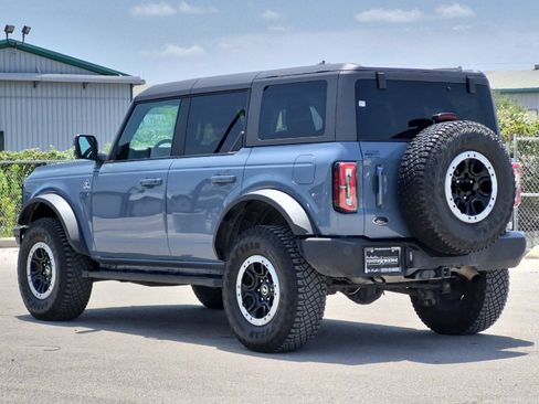 Used 2023 Ford Bronco Outer Banks w/ Sasquatch Package AWD/4WD image 3