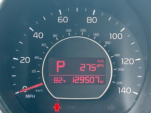 Used 2017 Kia Soul + FWD image 21