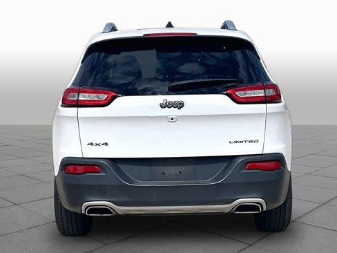 Used 2017 Jeep Cherokee Limited AWD/4WD image 5