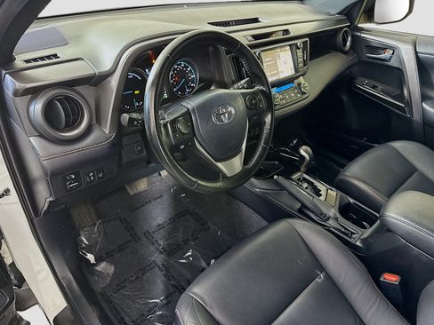 Used 2018 Toyota RAV4 SE w/ Advanced Technology Package AWD/4WD image 23