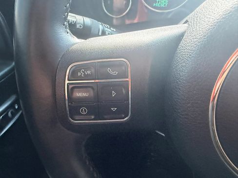 Used 2018 Jeep Wrangler Unlimited Sport S AWD/4WD image 13