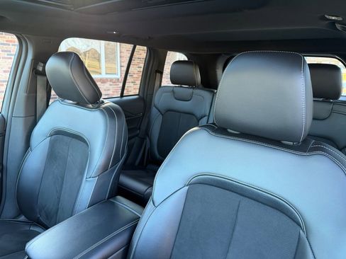 Used 2024 Jeep Grand Cherokee Altitude image 22