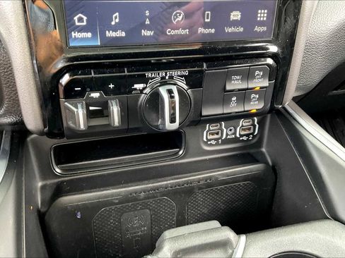 Used 2022 RAM 1500 Laramie image 30
