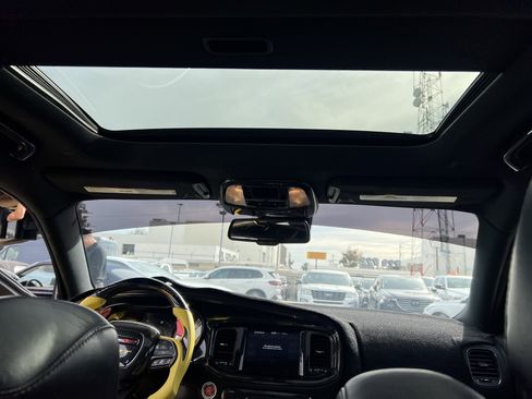 Used 2017 Dodge Charger R/T image 21