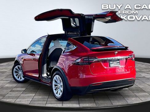 Used 2020 Tesla Model X Long Range image 2